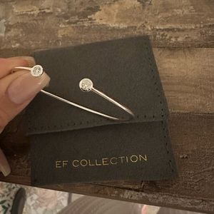 Beautiful diamond white gold bangle